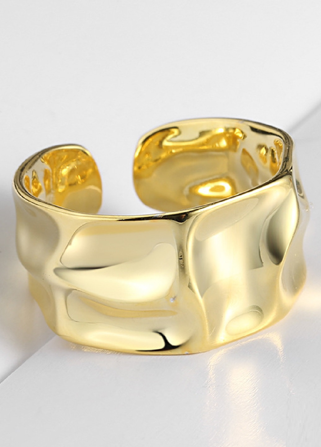 Регулируемое кольцо A&Bros золотое металл