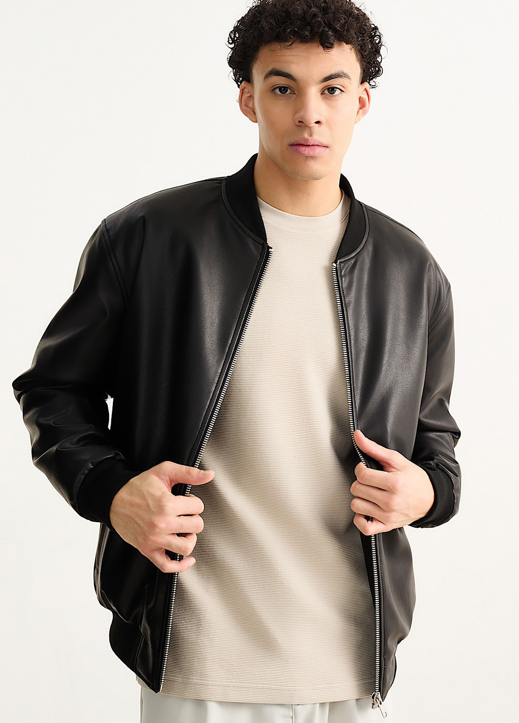 Бомбер C&A на молнии (314477363)