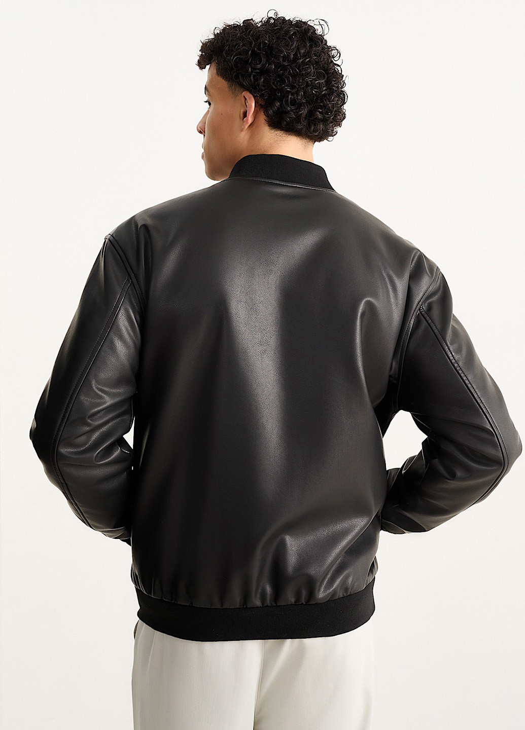 Бомбер C&A на молнии (314477363)