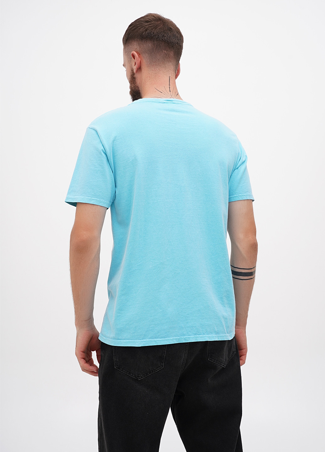 Блакитна футболка Blue 84