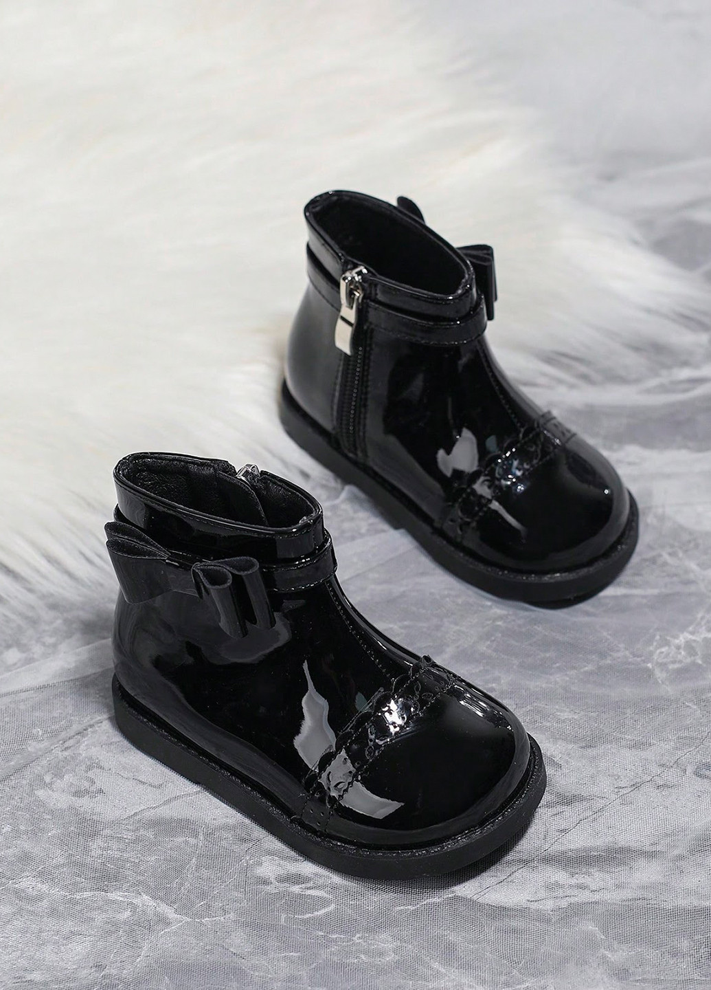 Черные кэжуал осенние ботинки SHEIN