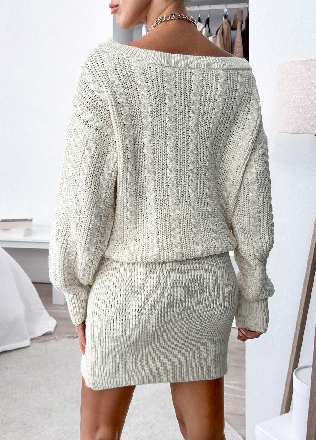 Кремовое кэжуал платье платье-свитер SHEIN однотонное