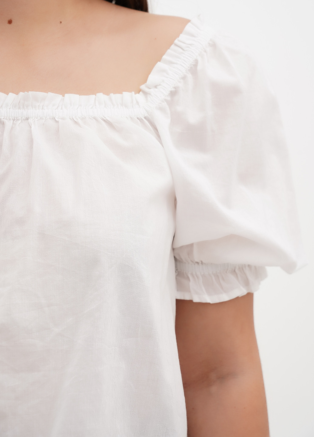 Біла блуза & Other Stories