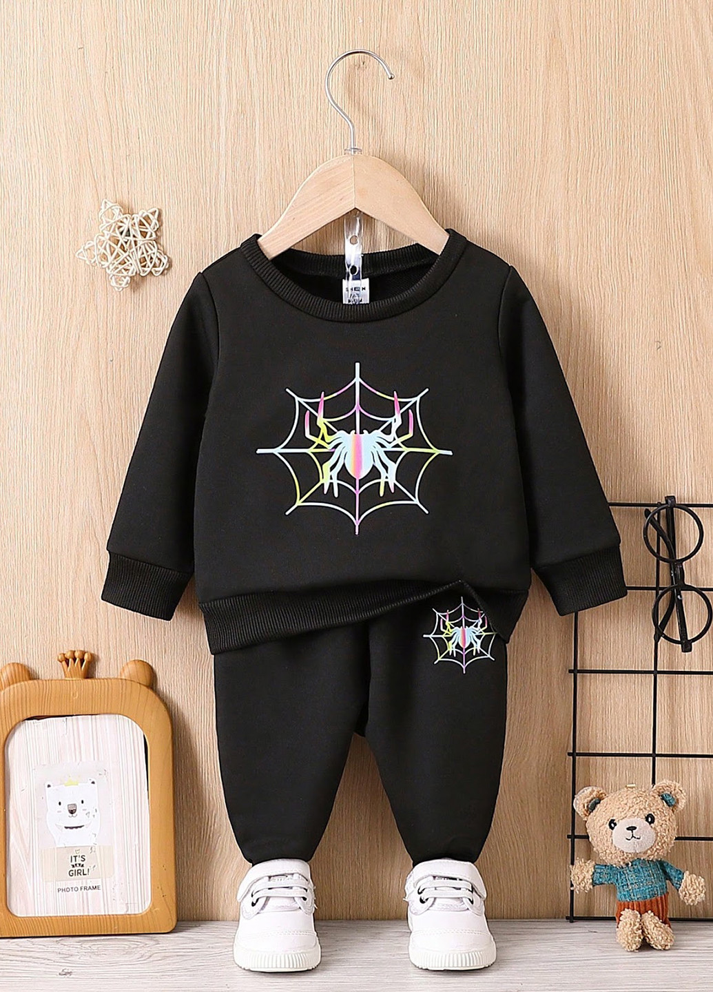 Чорний демісезонний костюм (світшот, штани) брючний SHEIN