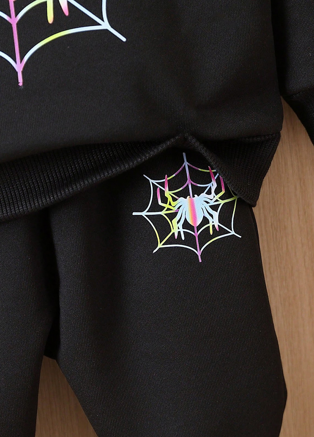 Чорний демісезонний костюм (світшот, штани) брючний SHEIN