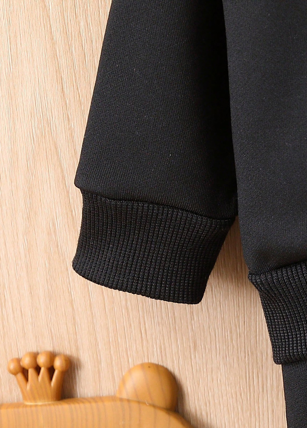 Чорний демісезонний костюм (світшот, штани) брючний SHEIN