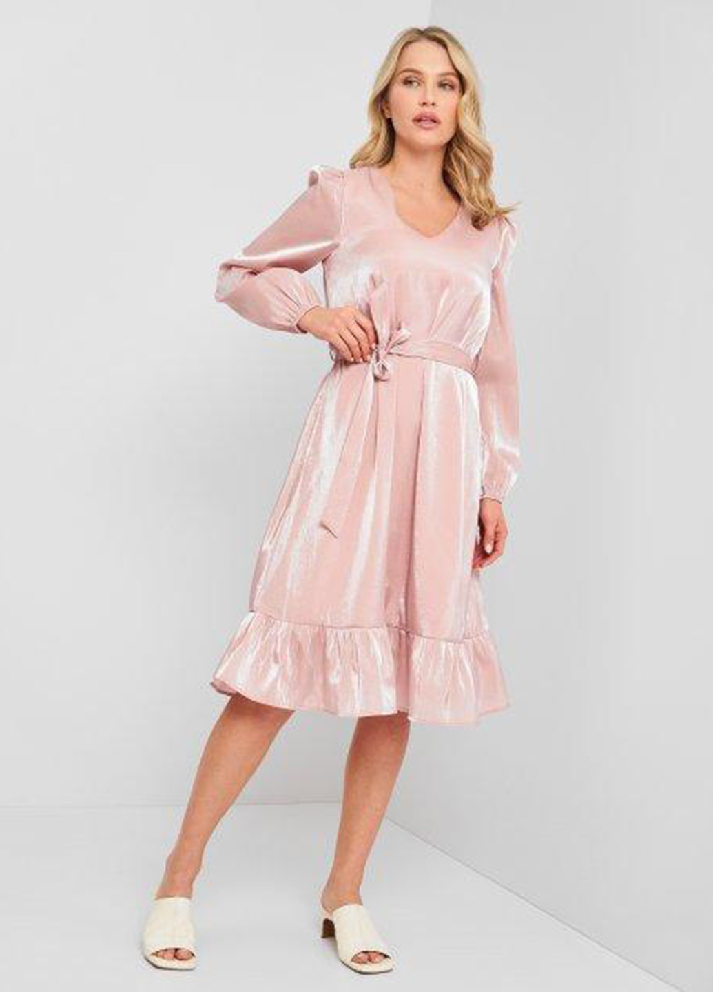 Светло-розовое кэжуал платье клеш Minimum однотонное