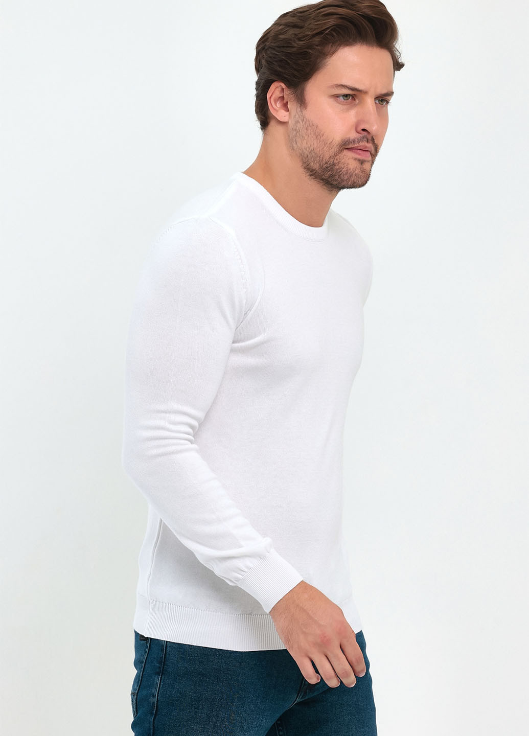 Белый демисезонный свитер джемпер Trend Collection