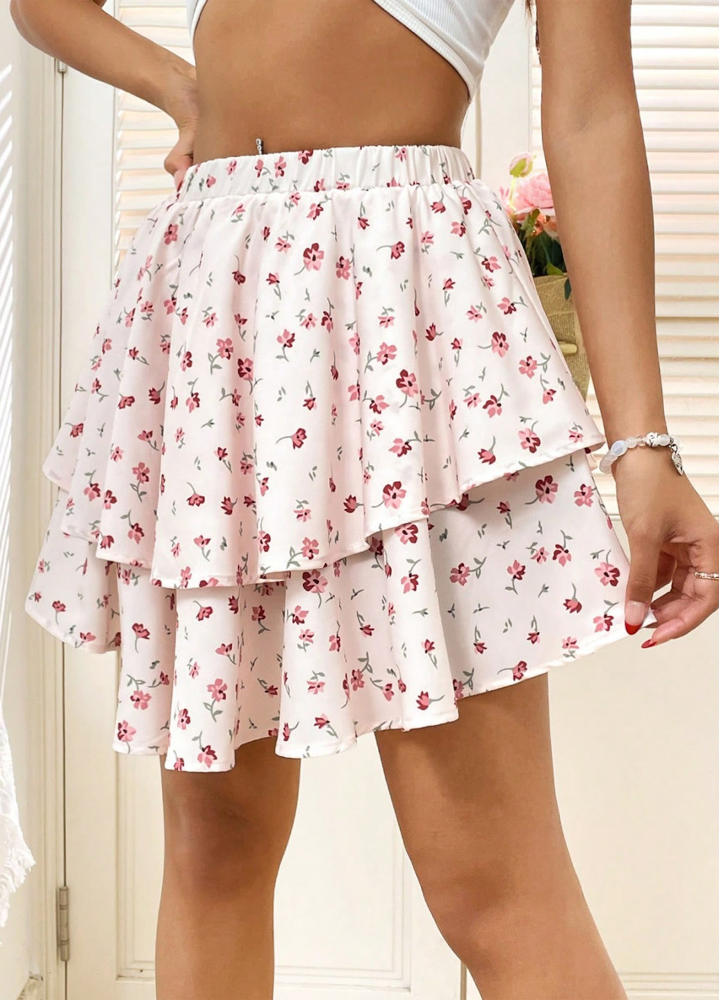 Светло-розовая кэжуал цветочной расцветки юбка SHEIN клешированная-солнце