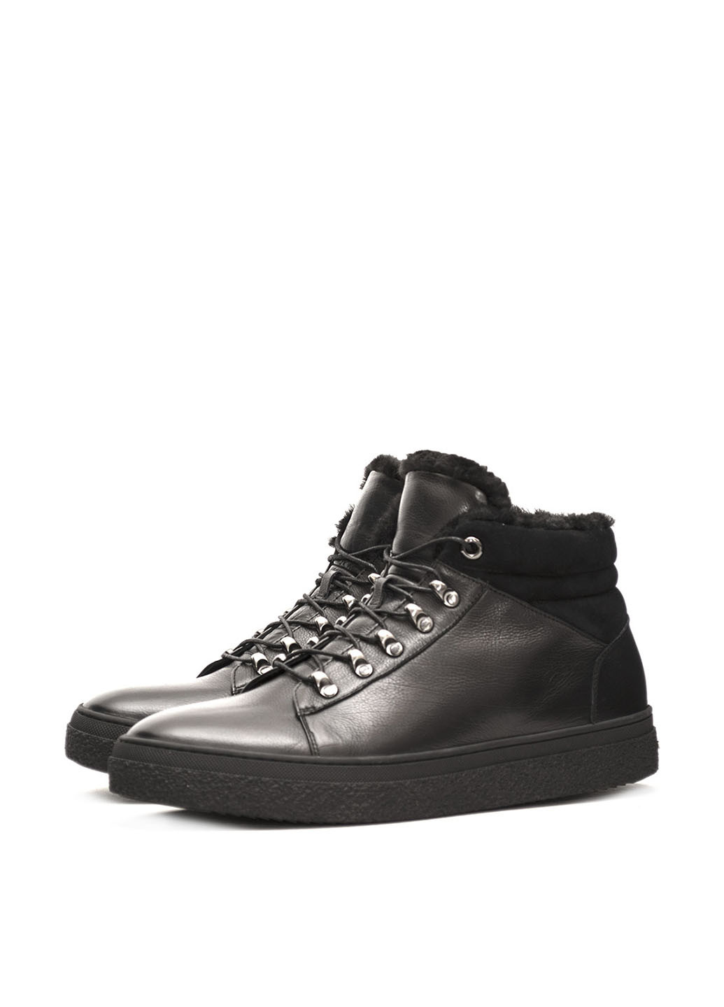 Черные зимние ботинки Cosottinni