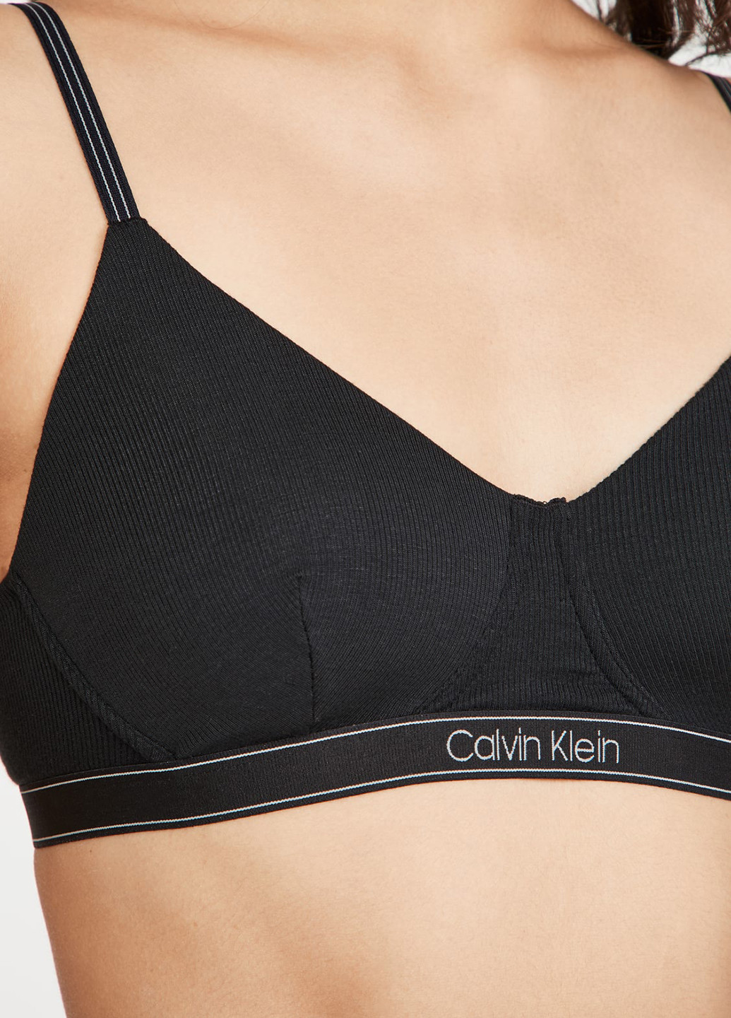 Чёрный бюстгальтер Calvin Klein с косточками трикотаж, модал