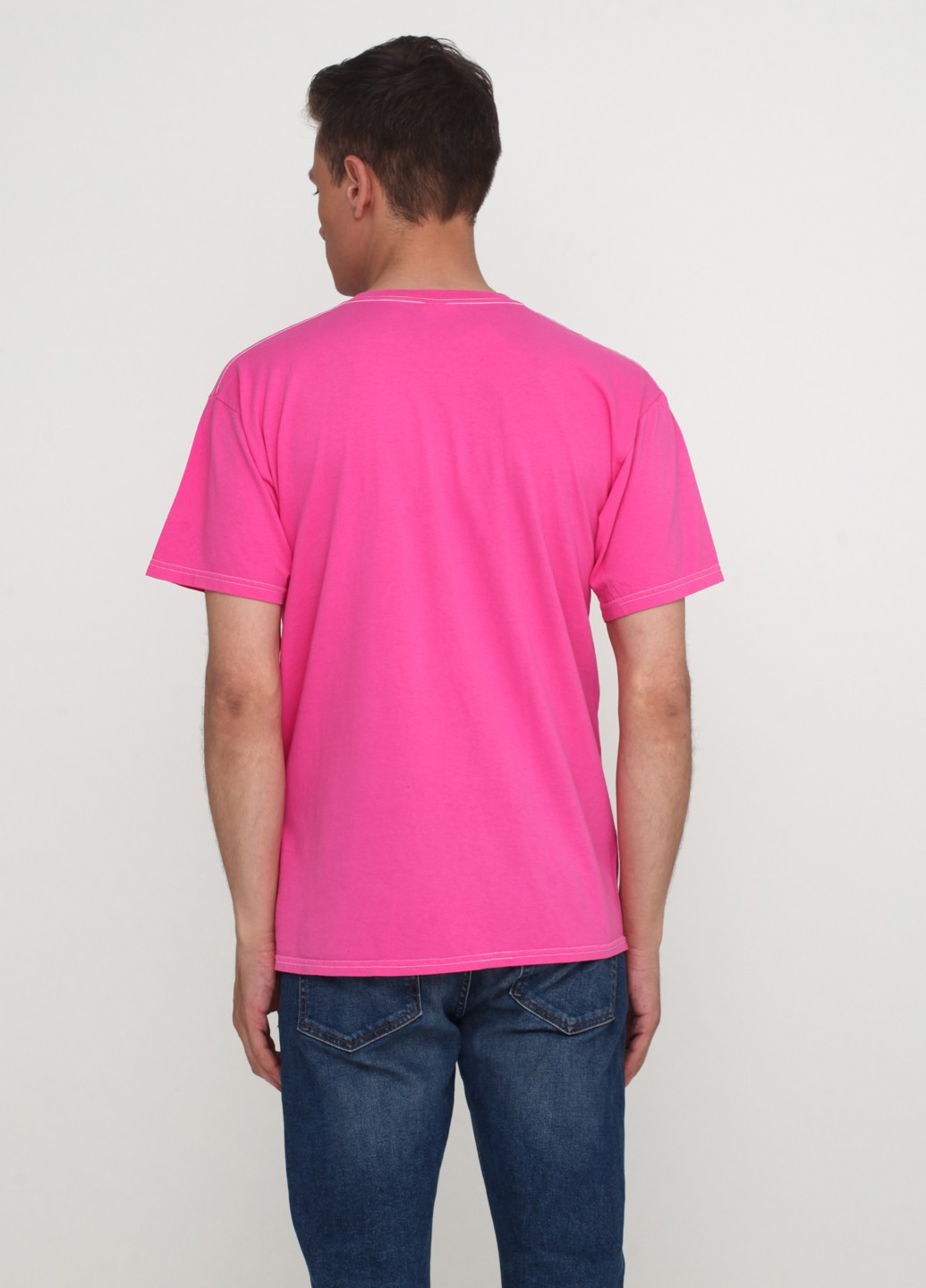 Розовая футболка Gildan