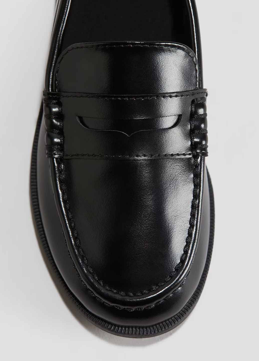 Черные туфли без шнурков H&M