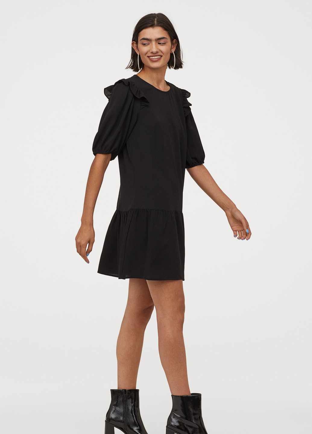 Черное кэжуал платье H&M однотонное