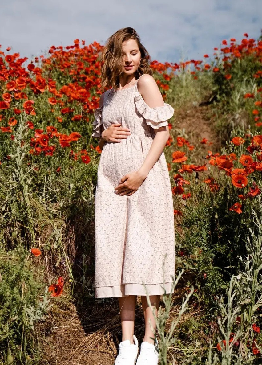 Бежевое кэжуал белое платье для беременных и кормящих мам с секретом для кормления хлопковое To Be однотонное