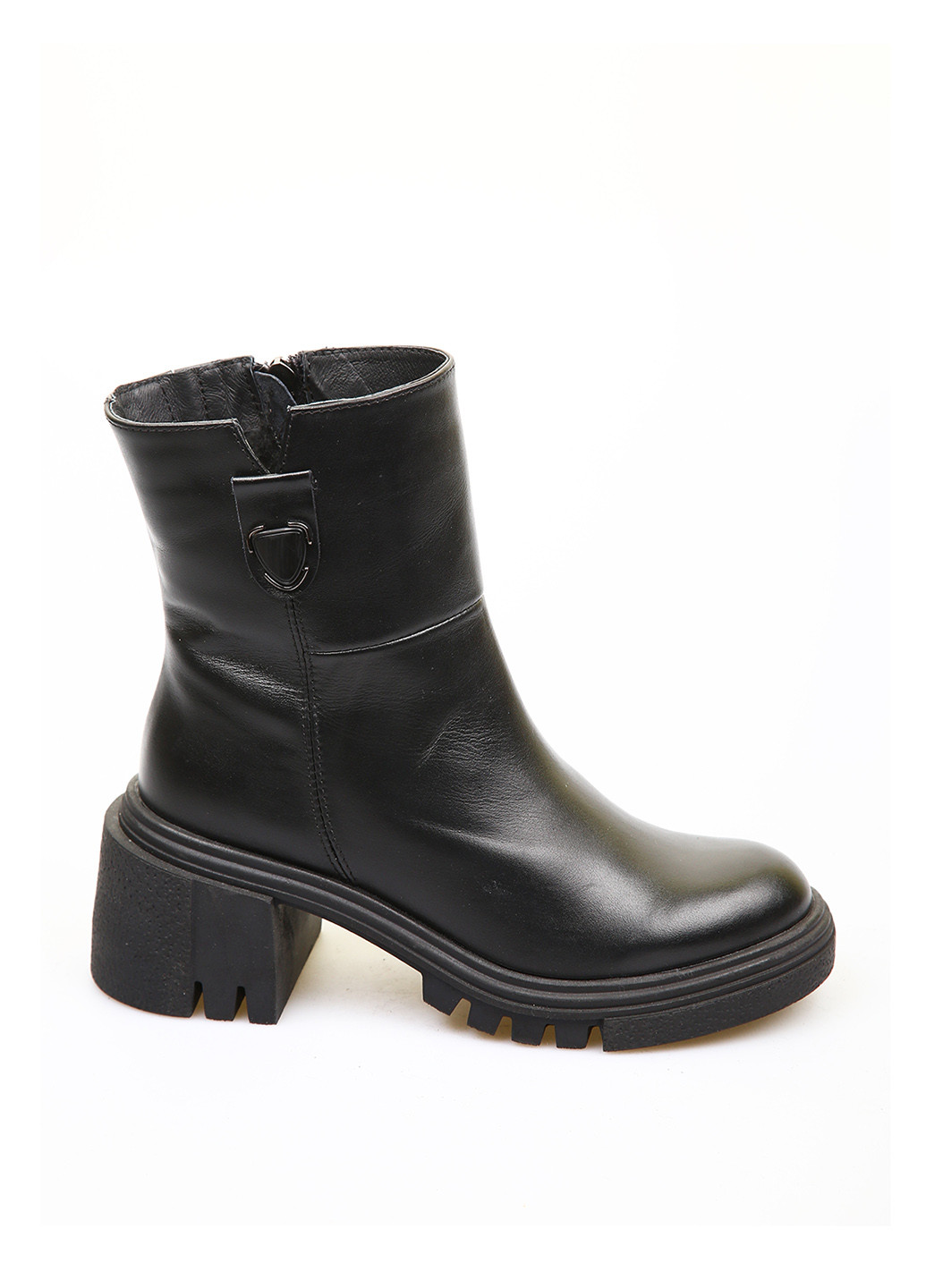 Зимние ботинки Camalini на тракторной подошве