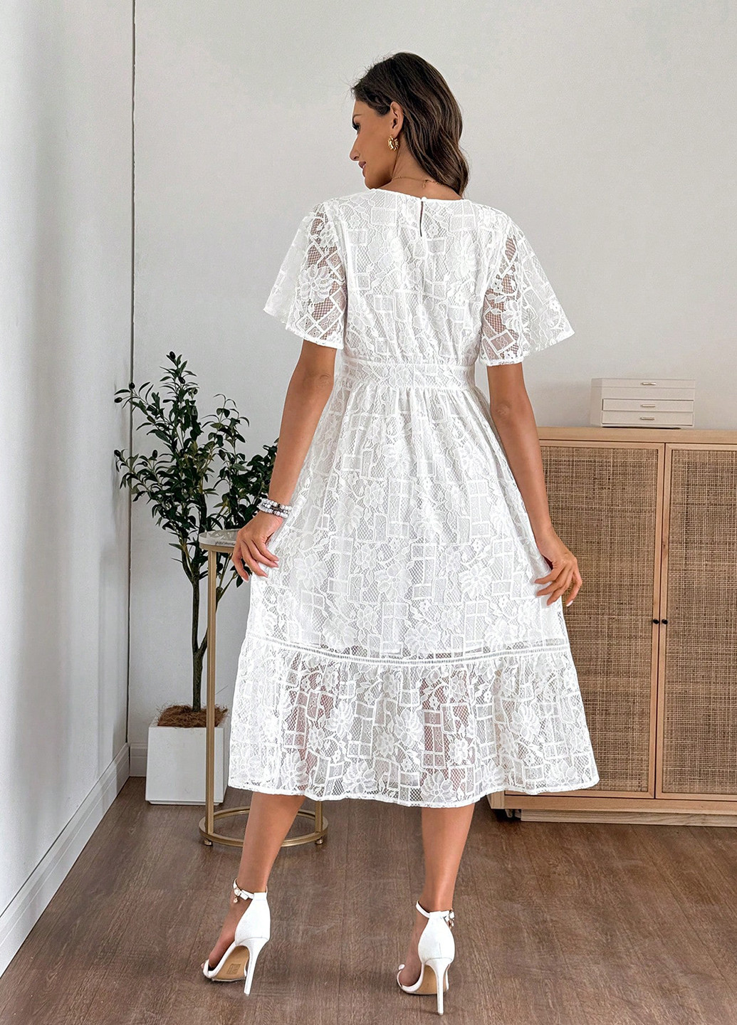 Белое кэжуал платье а-силуэт SHEIN однотонное