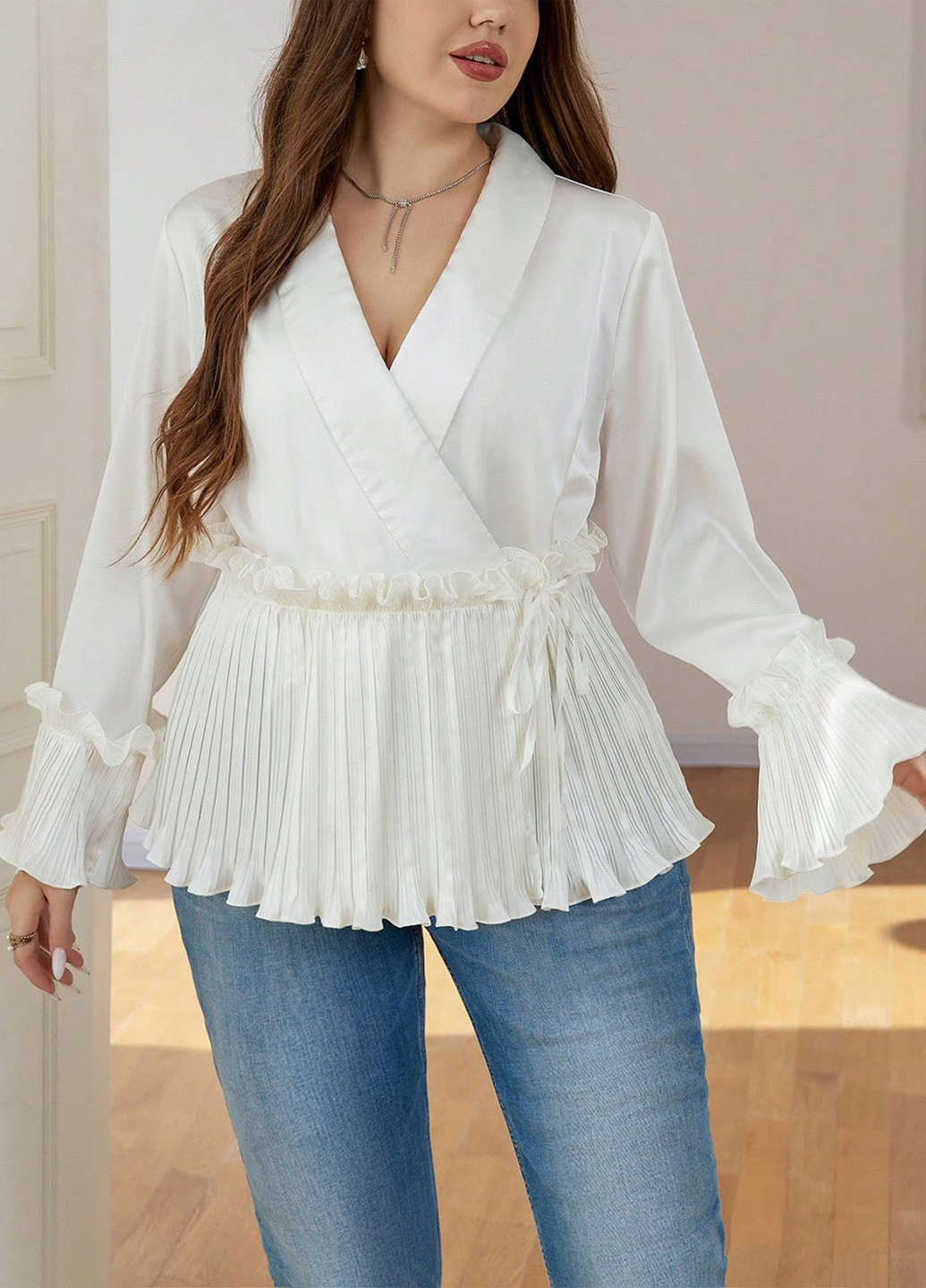 Белая блуза с баской SHEIN