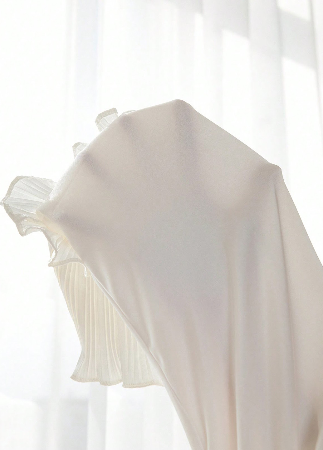 Белая блуза с баской SHEIN