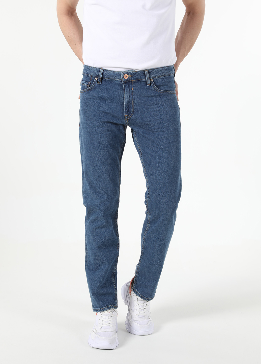Синие демисезонные прямые джинсы 045 DAVID Colin's
