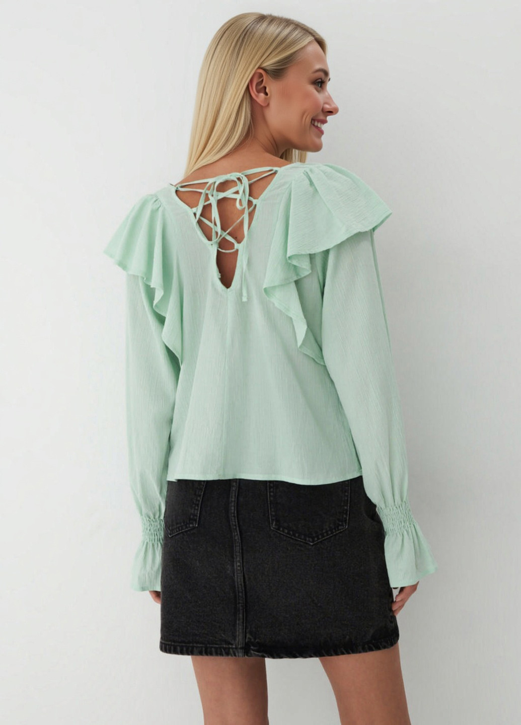 Світло-зелена блузка Mohito