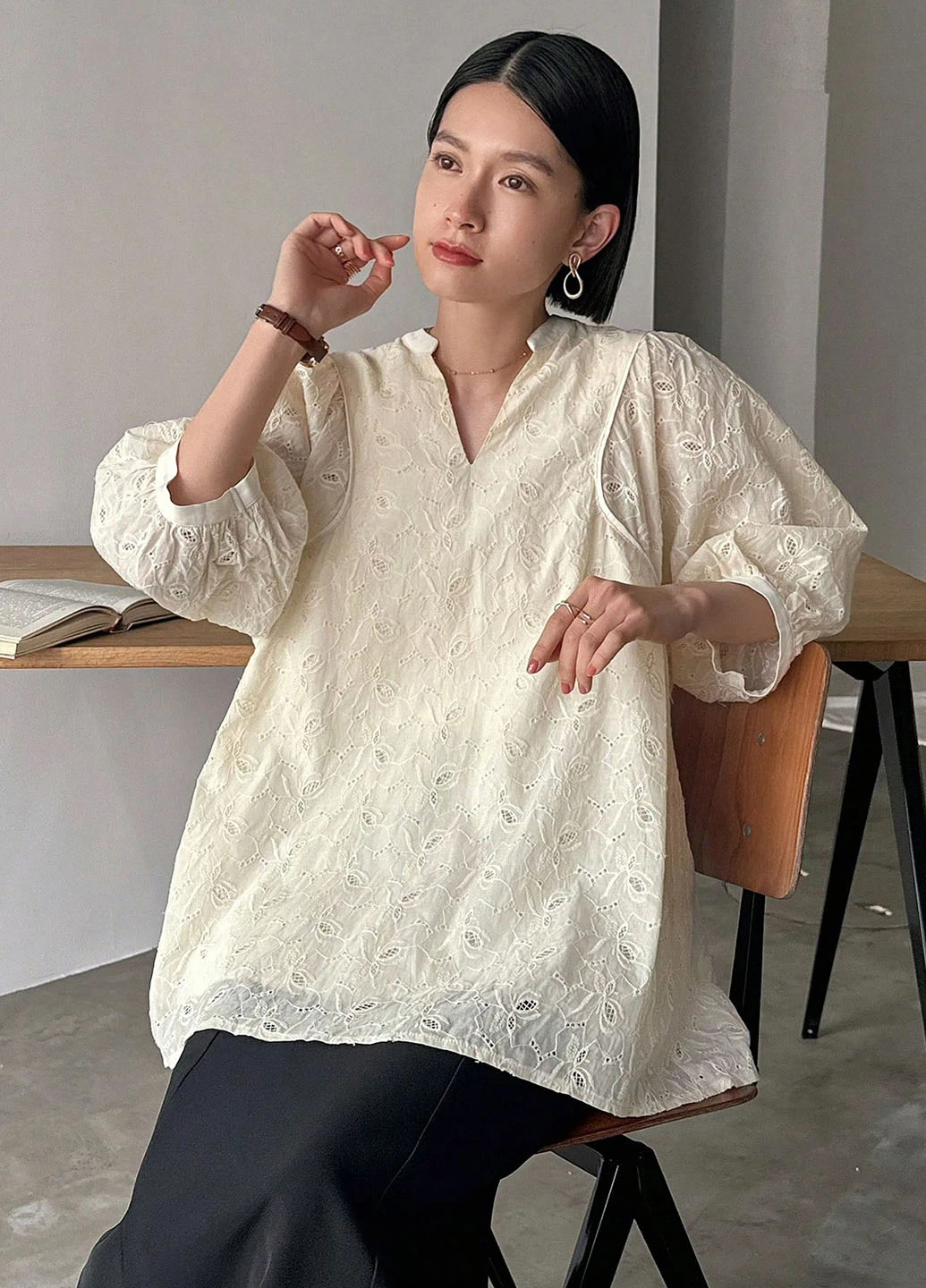 Кремова блузка SHEIN