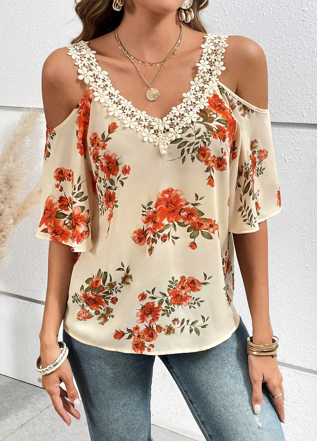 Светло-бежевая блуза SHEIN