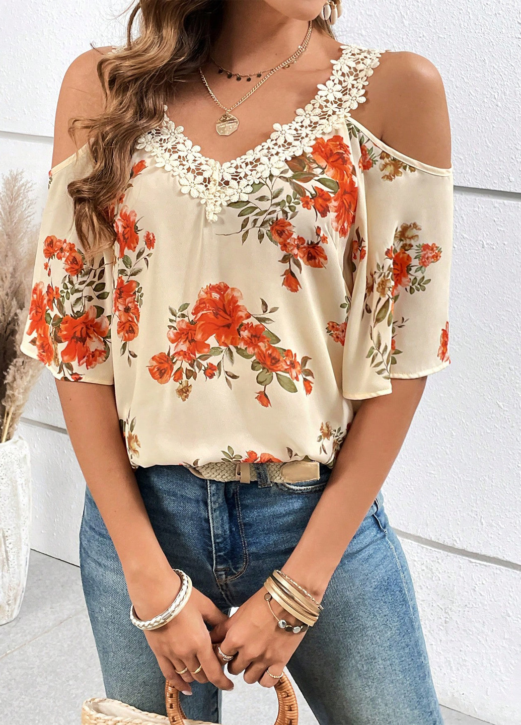 Светло-бежевая блуза SHEIN