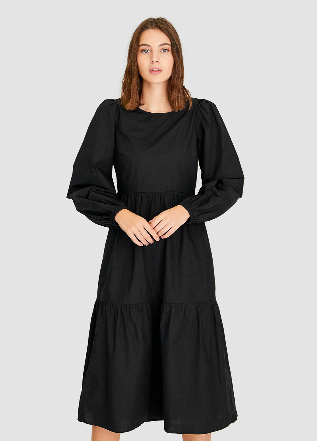 Черное кэжуал платье Stradivarius