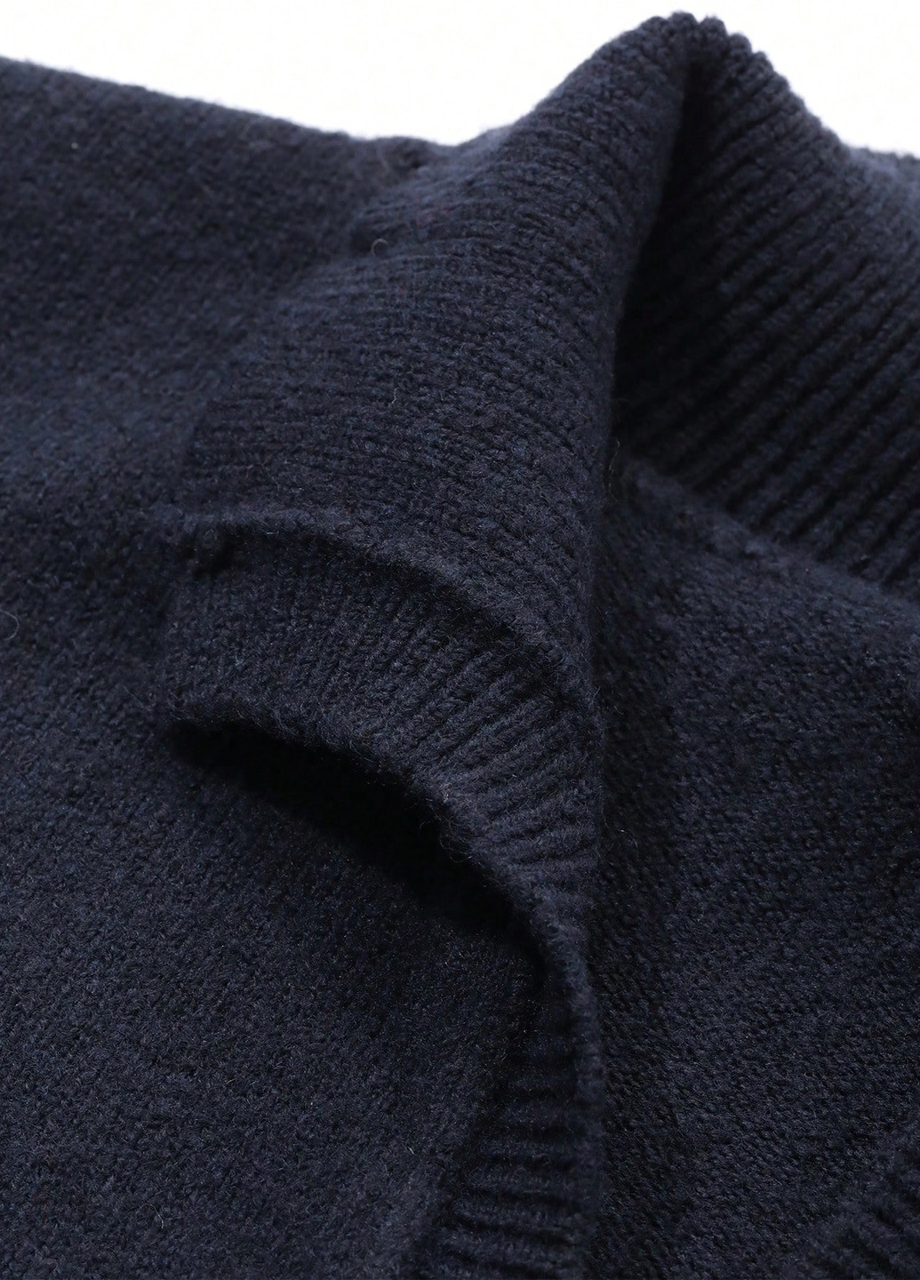 Темно-синій зимовий светр SHEIN