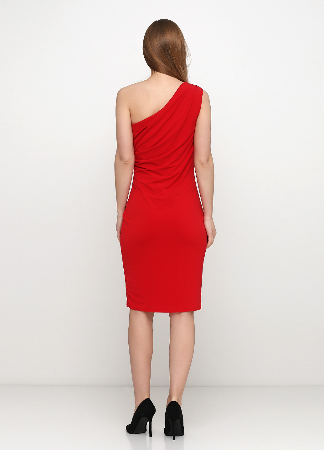 Красное коктейльное платье футляр Velvet by Graham & Spencer однотонное