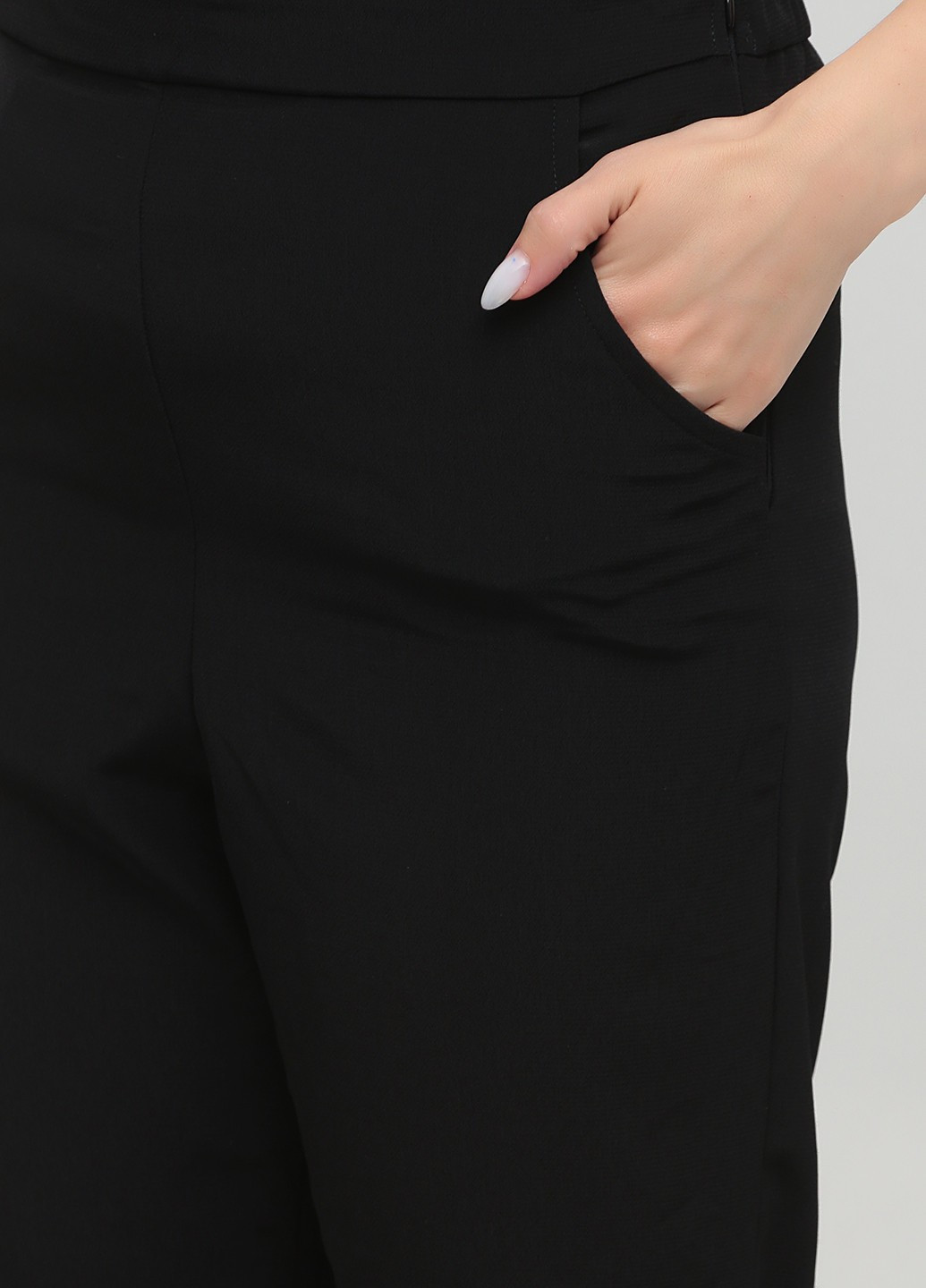 Комбинезон Monki комбинезон-брюки однотонный чёрный кэжуал полиэстер