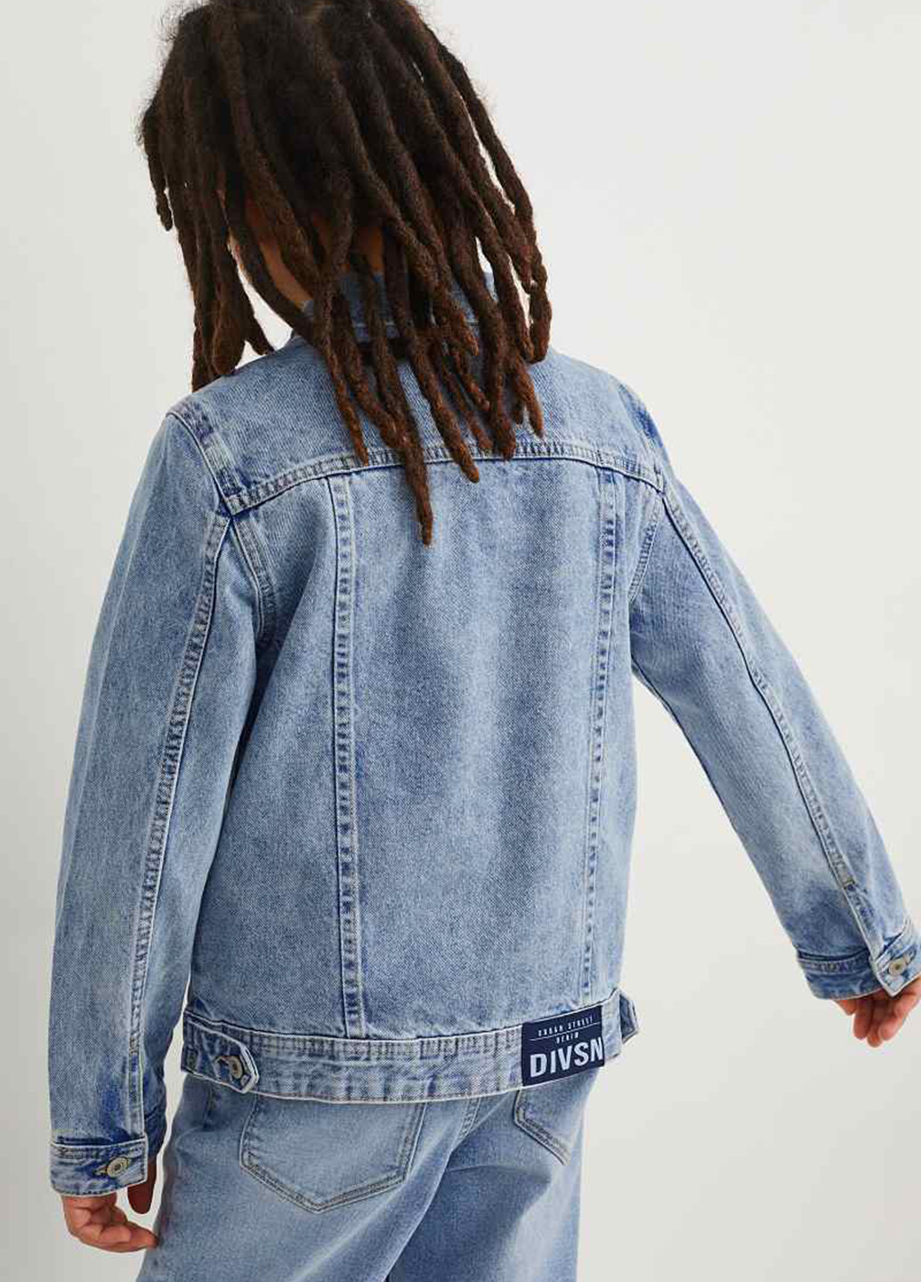 Блакитна демісезонна куртка C&A