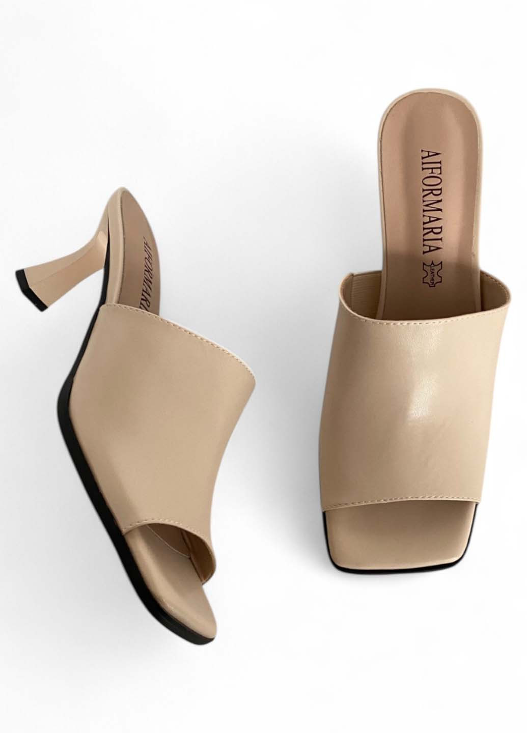 Бежевые шлепанцы Aiformaria