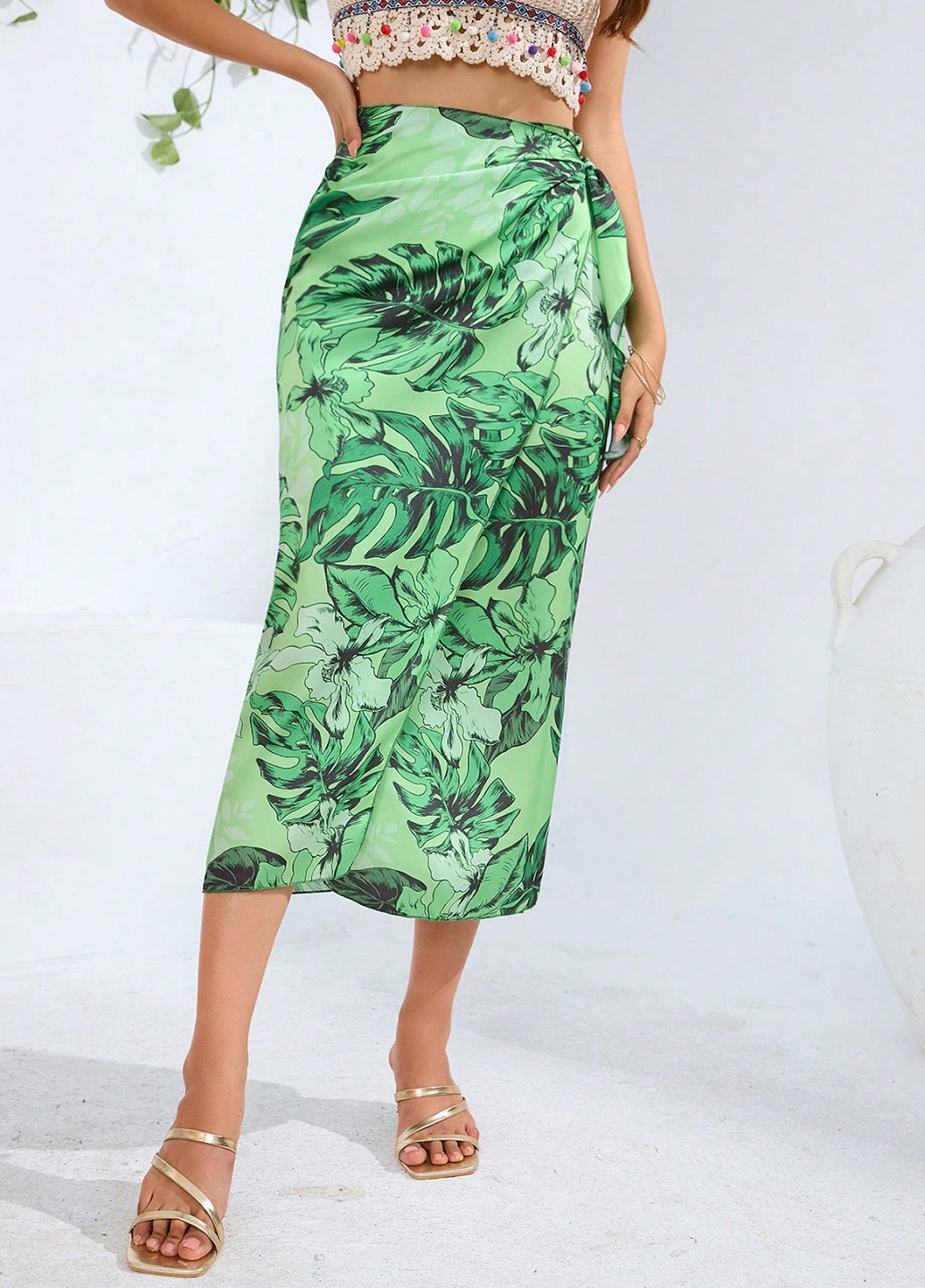 Разноцветная кэжуал цветочной расцветки юбка SHEIN на запах