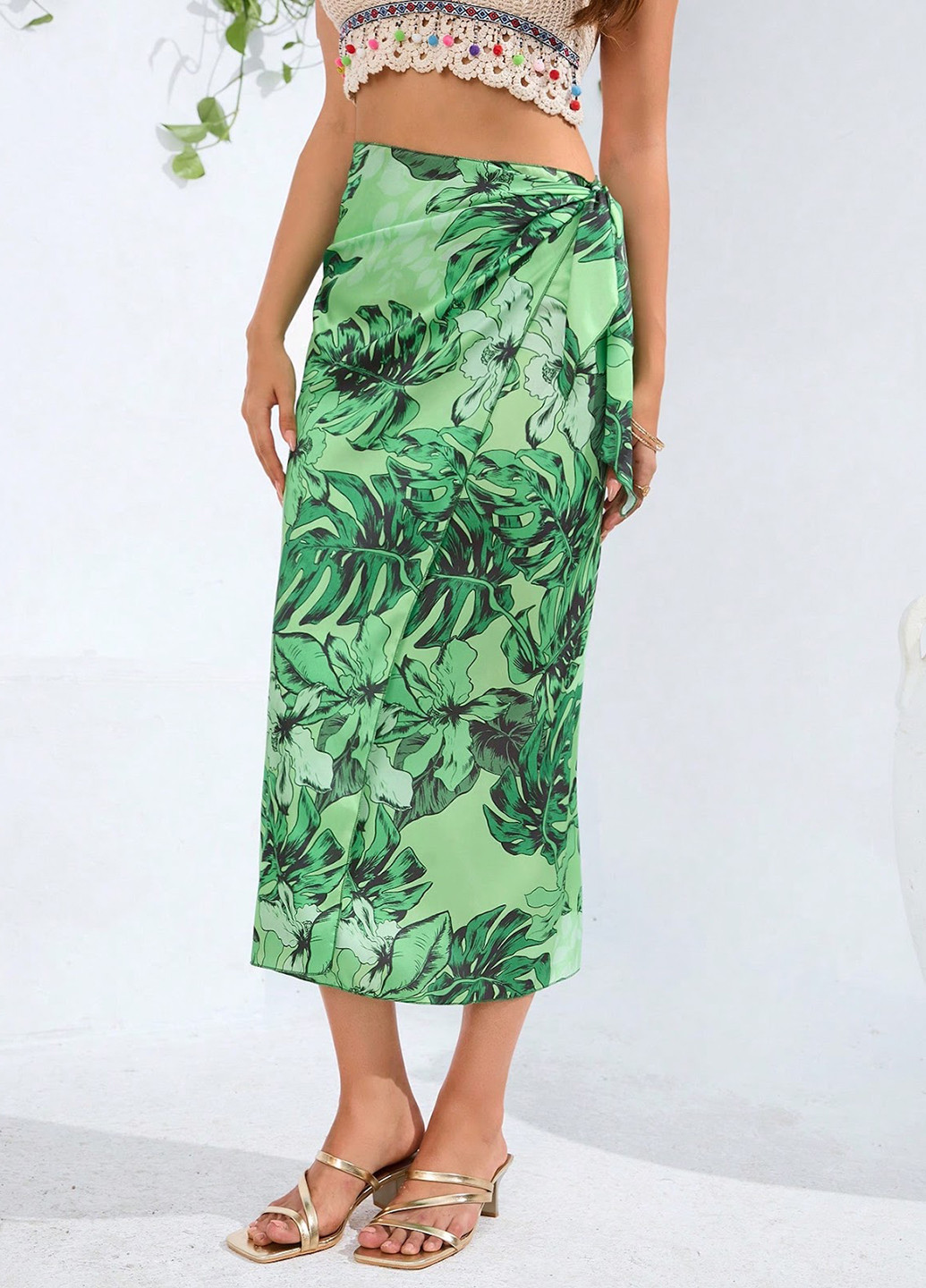 Разноцветная кэжуал цветочной расцветки юбка SHEIN на запах