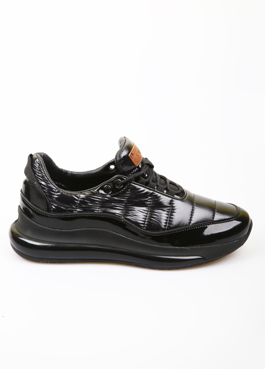 Черные всесезонные кроссовки South