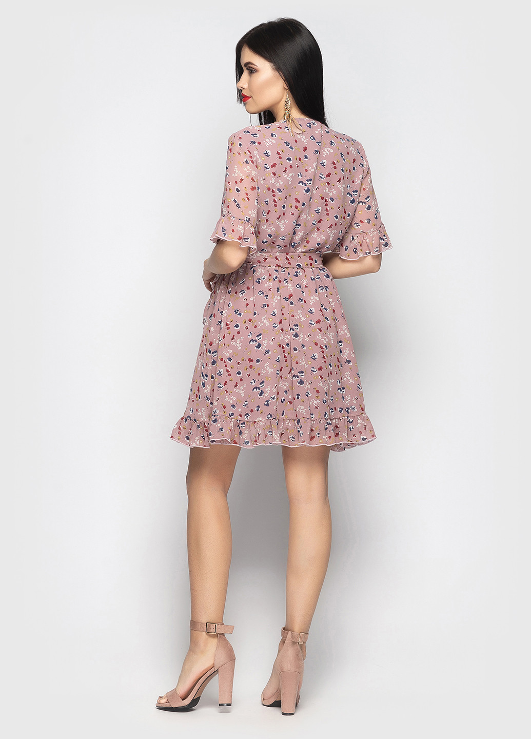 Темно-бежевое кэжуал платье на запах Larionoff с цветочным принтом