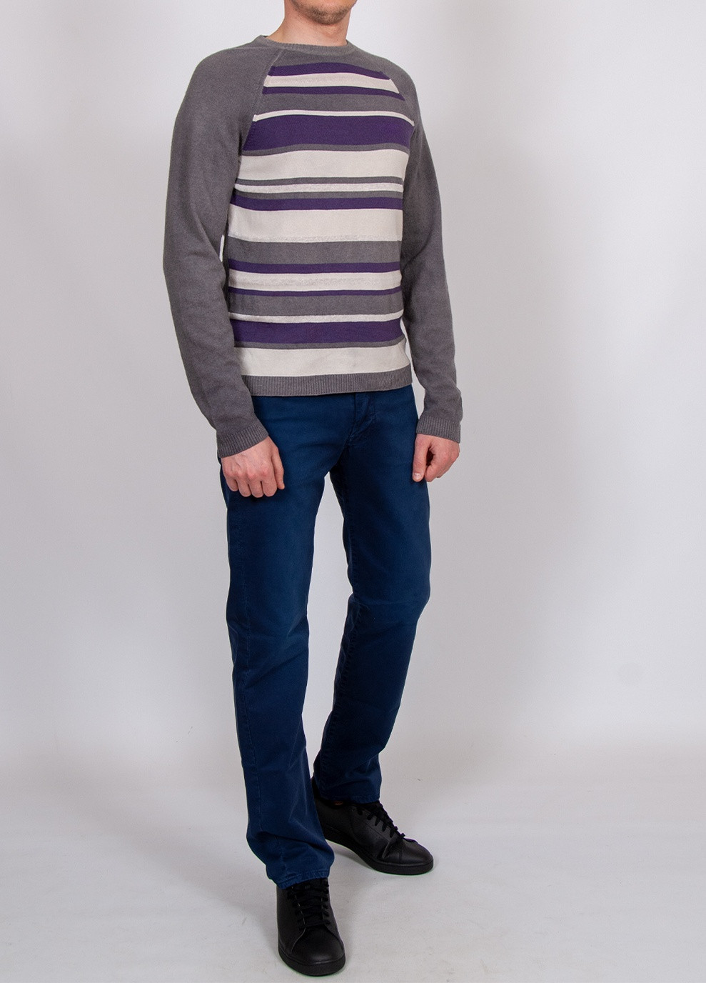 Серый зимний джемпер Armani Jeans