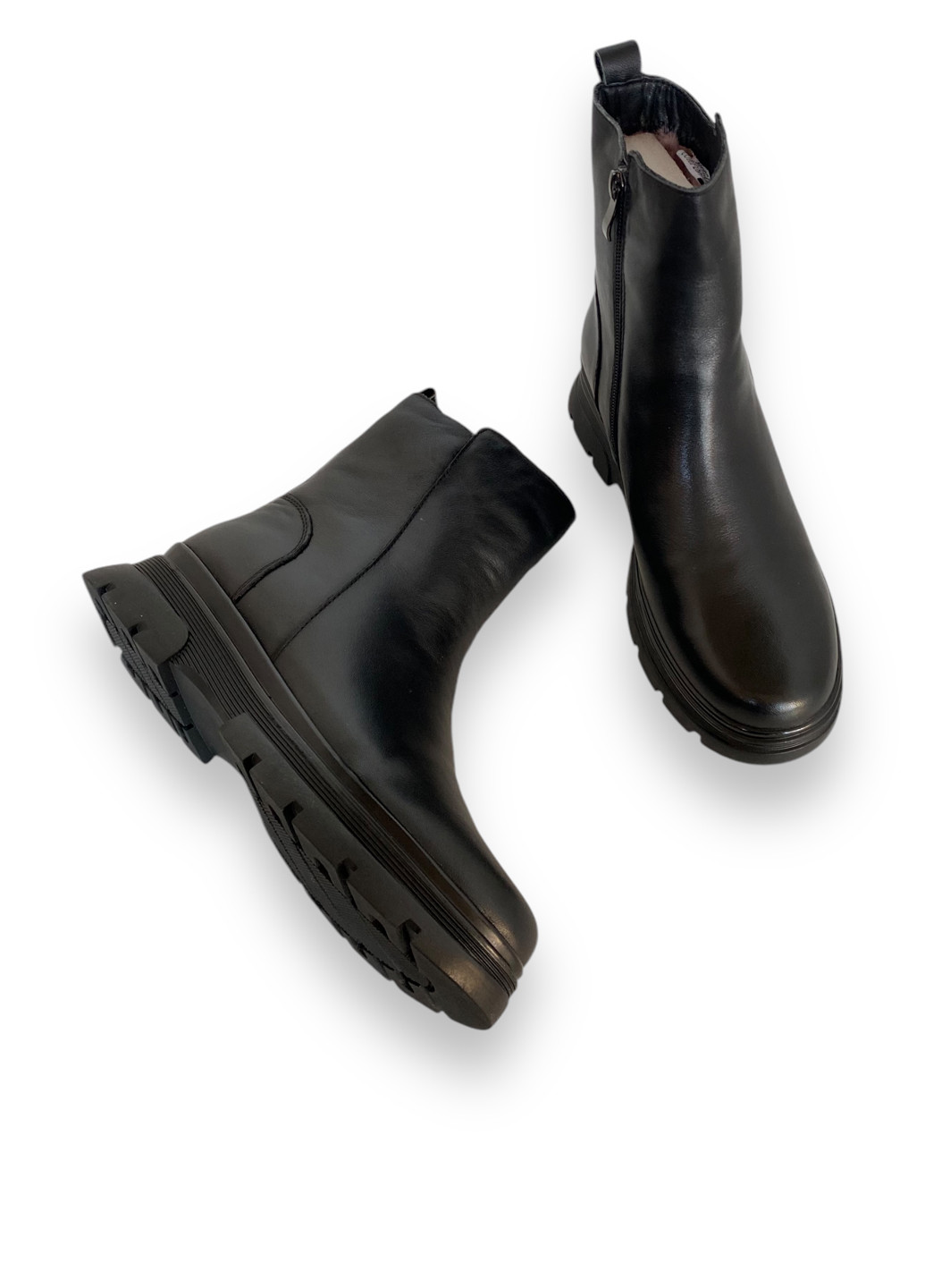 Зимние ботинки Meego без декора