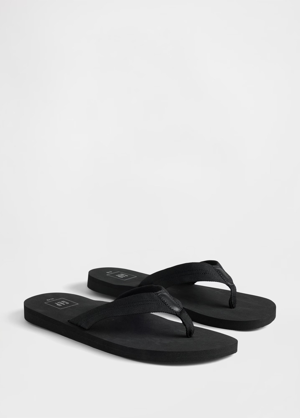 Черные кэжуал вьетнамки Gap