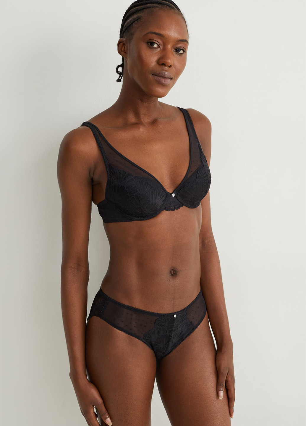 Чёрный бралетт бюстгальтер C&A с косточками полиамид