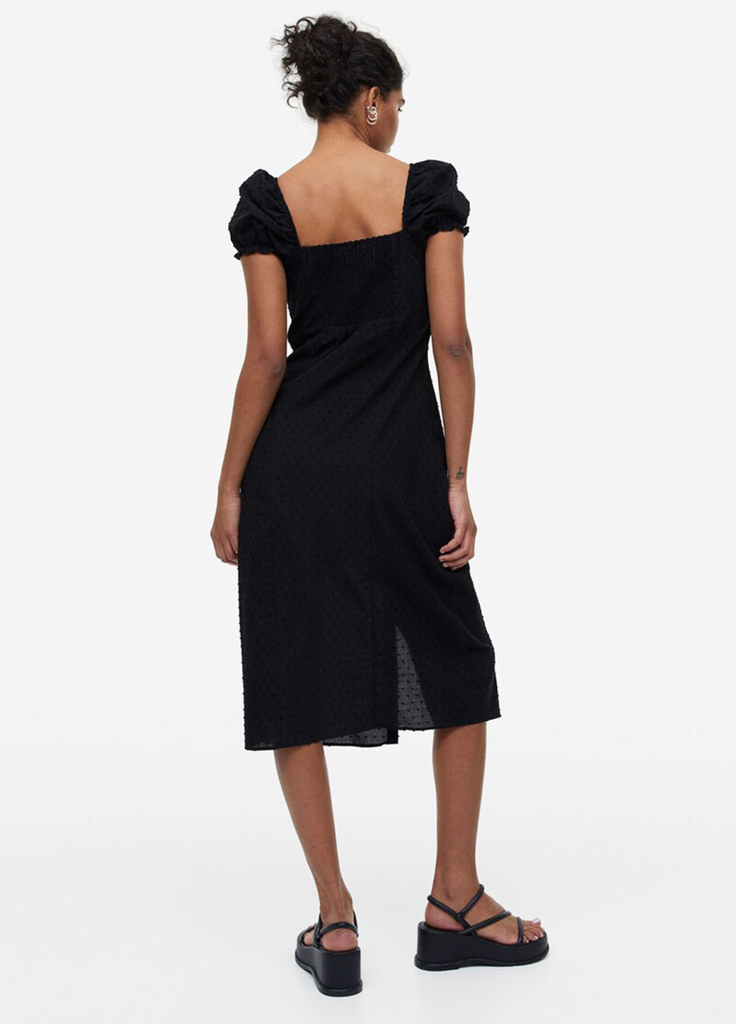 Черное кэжуал платье в стиле ампир H&M однотонное
