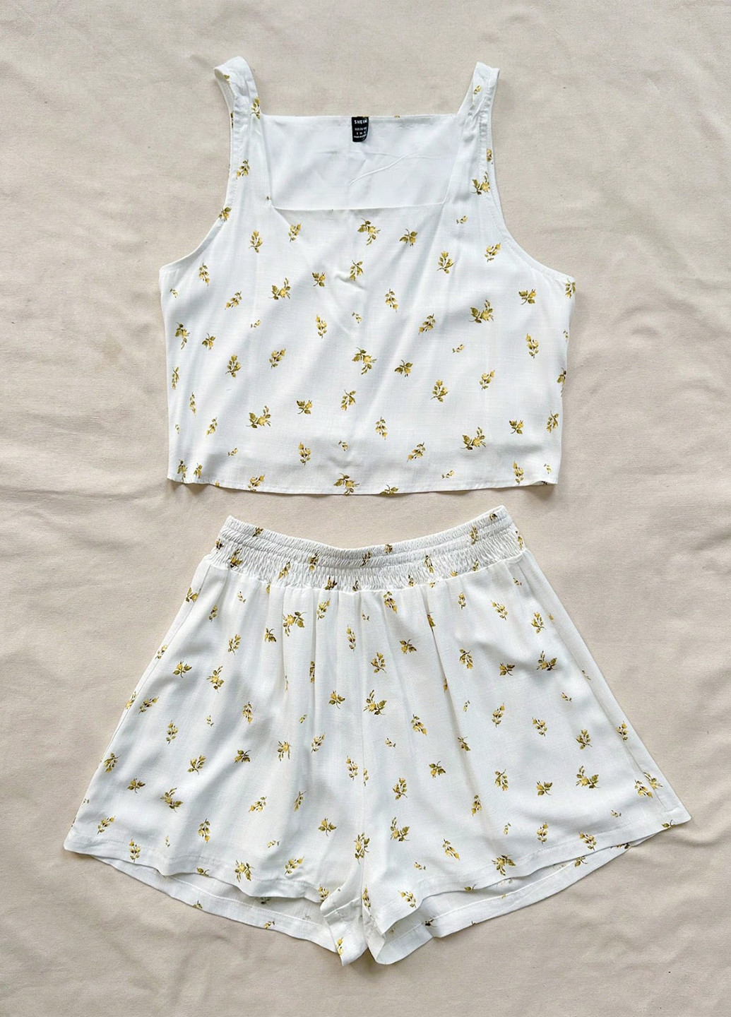 Костюм (топ, шорты) SHEIN (329821522)