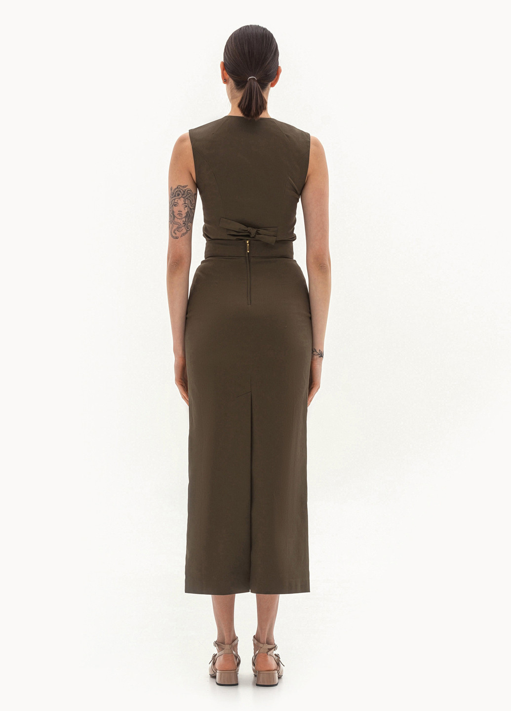 Оливковая (хаки) кэжуал однотонная юбка BGL карандаш