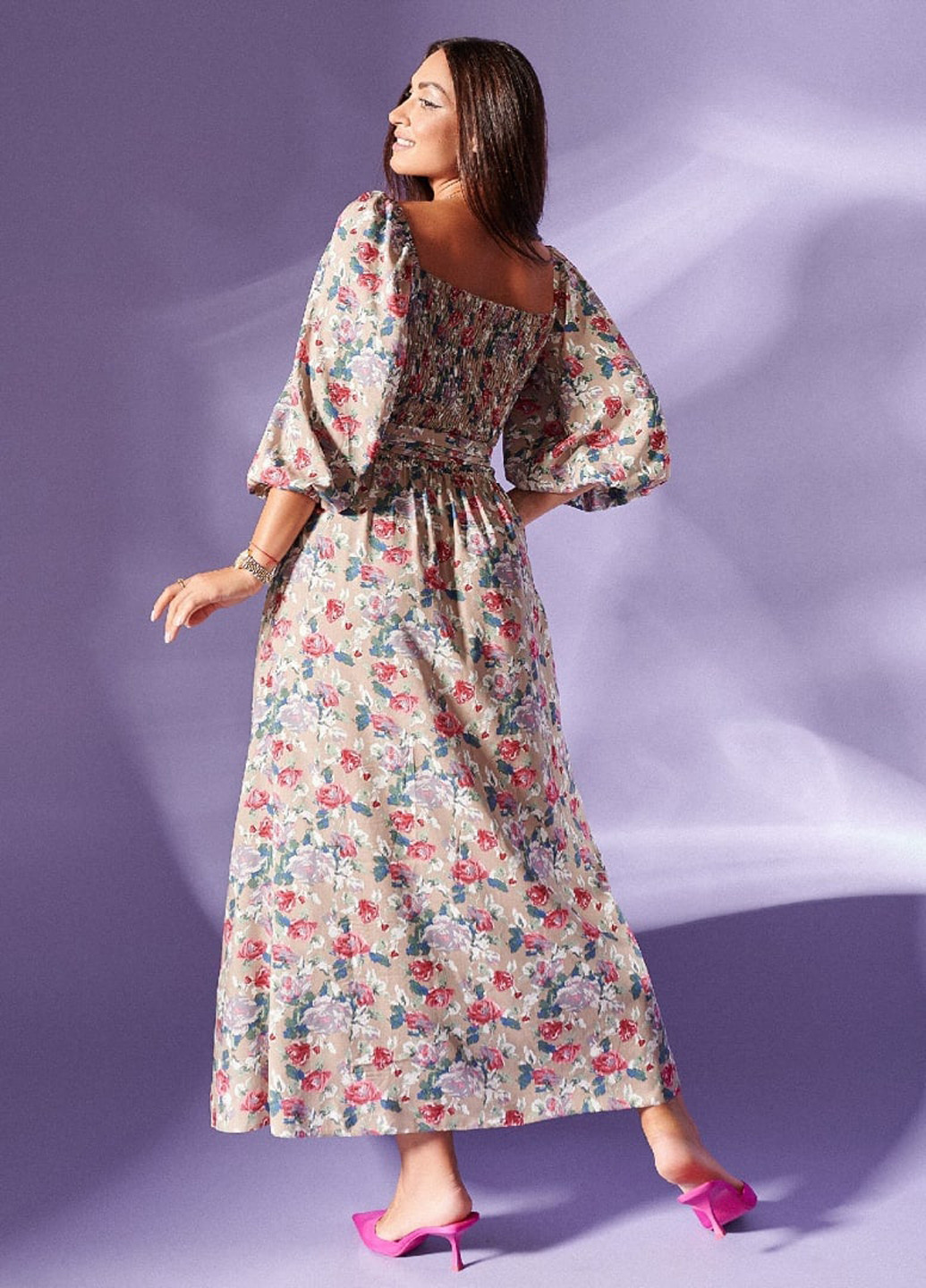 Бежевое кэжуал платье клеш LibeAmore с цветочным принтом