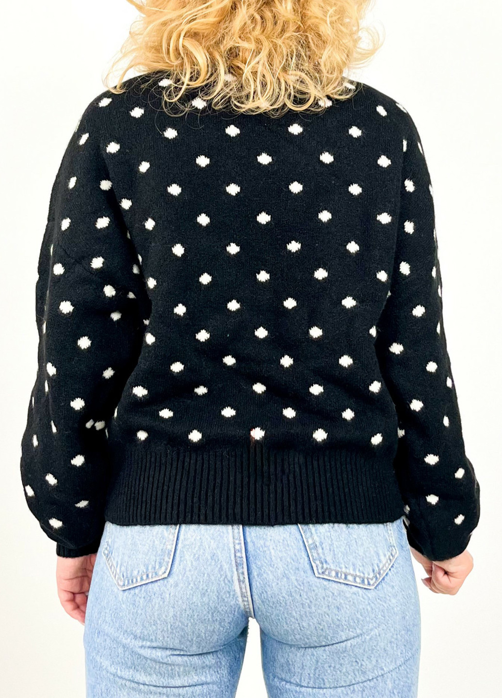 Черный зимний свитер H&M