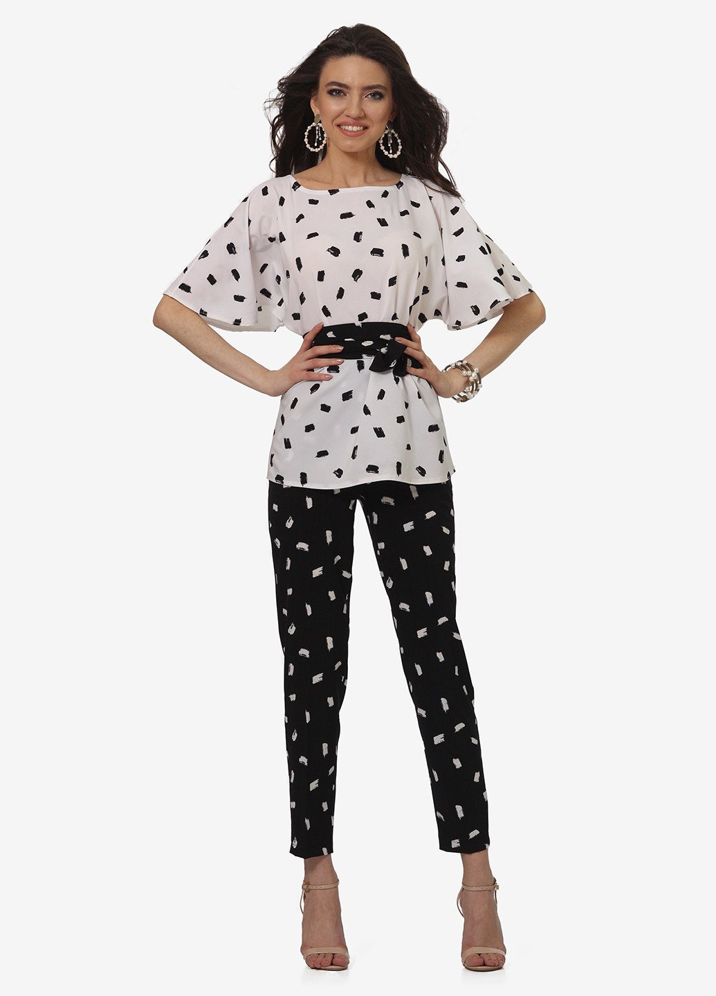 Черно-белый демисезонный комплект (блуза, брюки) Lila Kass