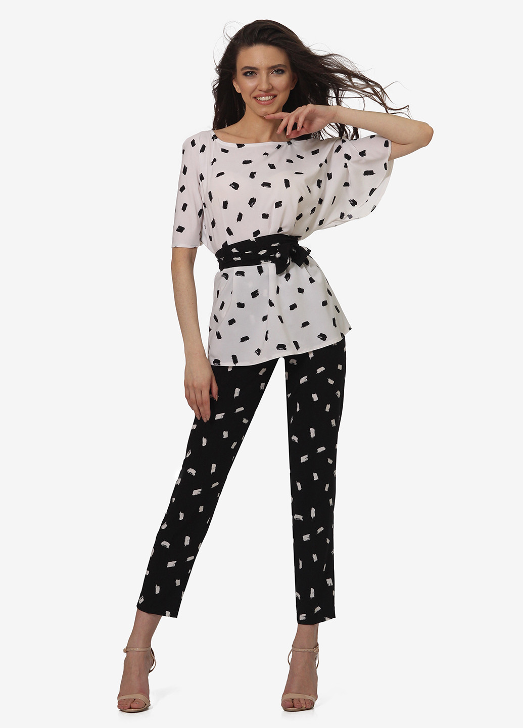 Чорно-білий демісезонний комплект (блуза, штани) Lila Kass
