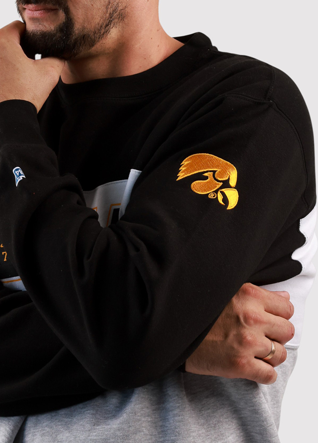 Комбинированный свитшот Blue 84 колор блок вышивка, нашивки (361422110)